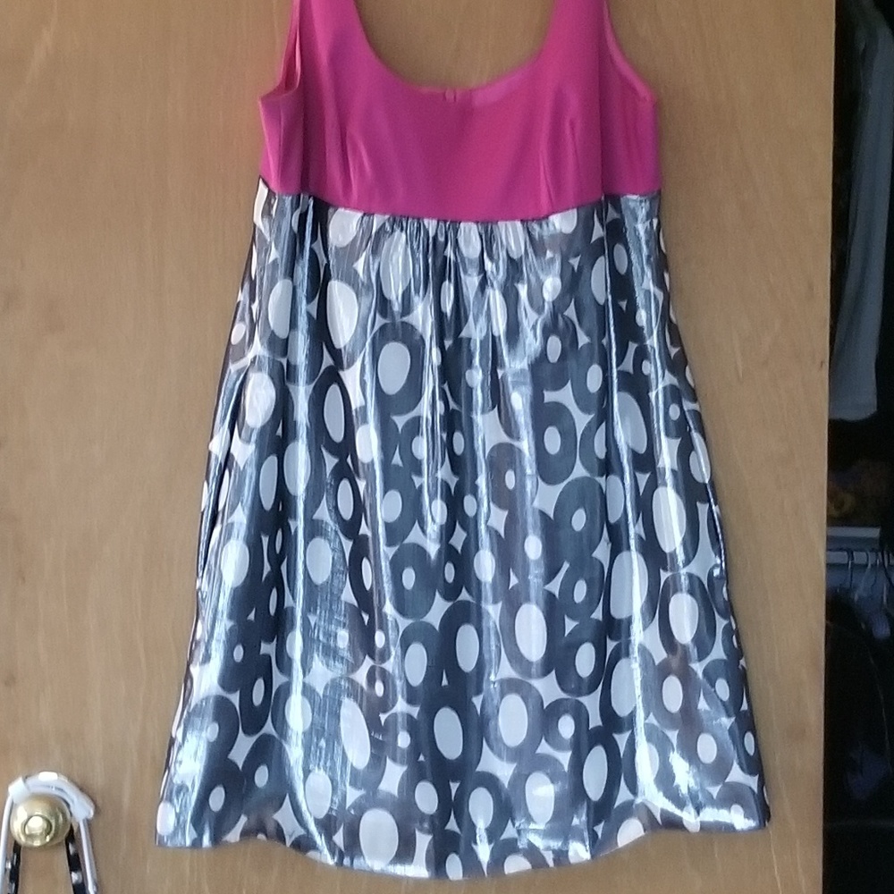 TRINA TURK COCKTAIL DRESS SIZE 8 PINK/SILVER